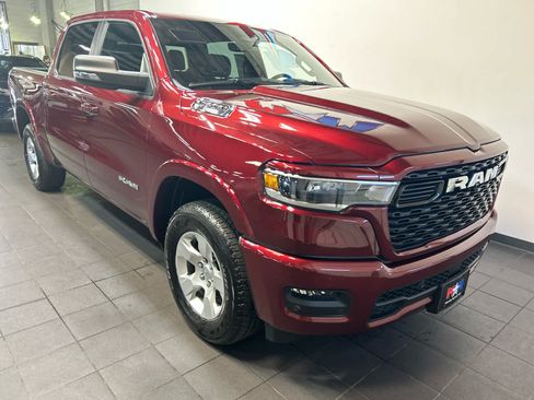 Used 2025 RAM 1500 Big Horn AWD/4WD image 2