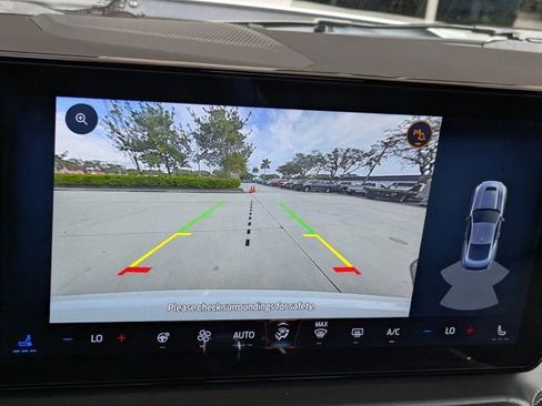 Used 2025 Ford Mustang Premium image 27