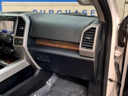 Used 2019 Ford F150 Lariat w/ Trailer Tow Package image 26