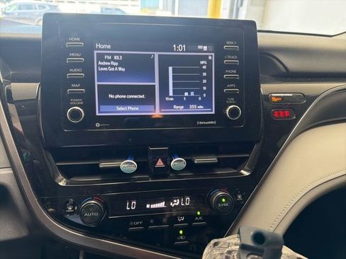 Certified 2022 Toyota Camry LE image 9