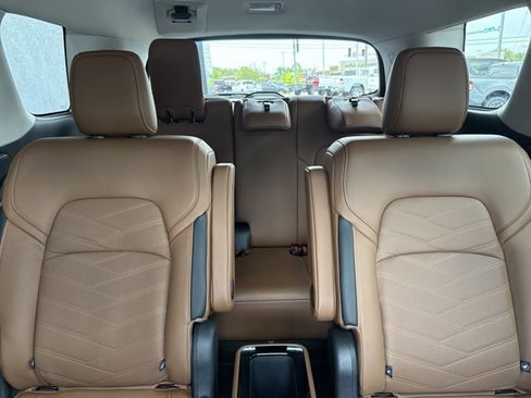 Certified 2025 Nissan Pathfinder Platinum AWD/4WD image 20