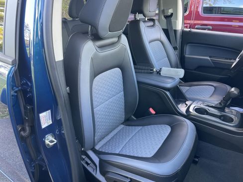 Used 2020 Chevrolet Colorado Z71 image 39