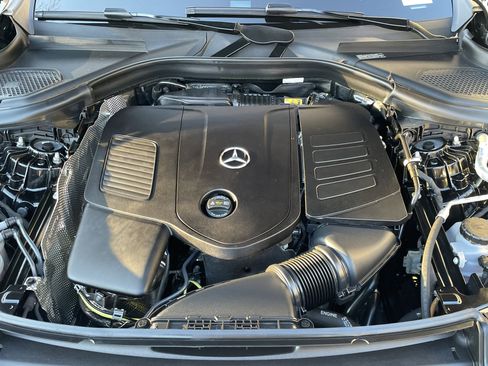 Certified 2025 Mercedes-Benz GLC 300 4MATIC image 49