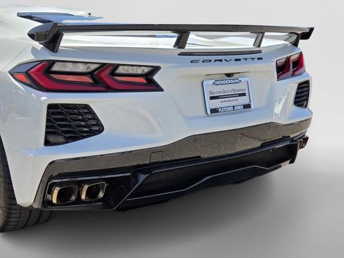 Used 2025 Chevrolet Corvette Stingray Premium Cpe w/ Z51 Performance Package RWD image 4
