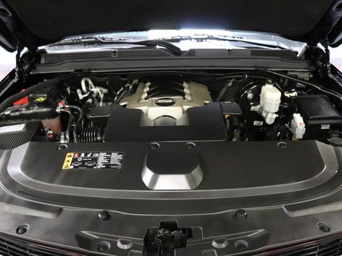 Used 2019 Cadillac Escalade ESV Premium Luxury image 85