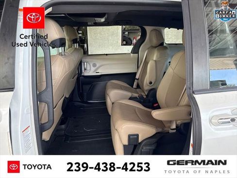 Certified 2021 Toyota Sienna Limited FWD image 19