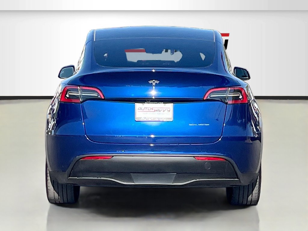 Used 2024 Tesla Model Y Long Range AWD/4WD image 6