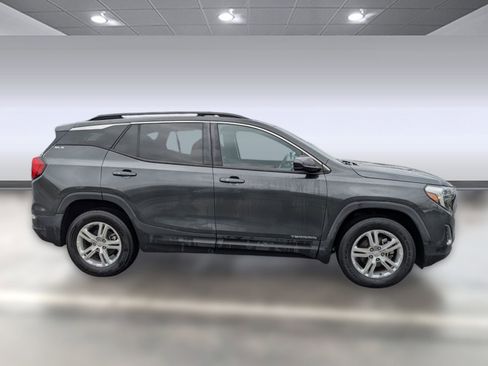 Used 2018 GMC Terrain SLE w/ Driver Convenience Package image 8