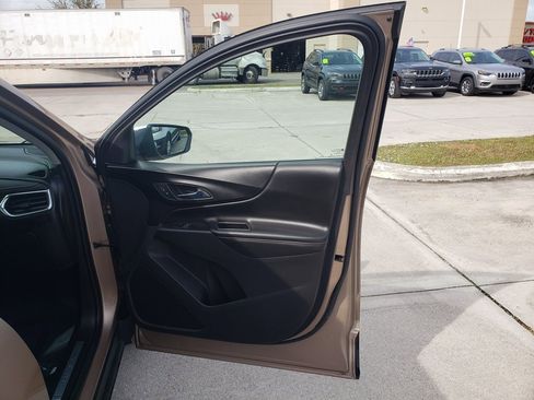 Used 2019 Chevrolet Equinox Premier image 19