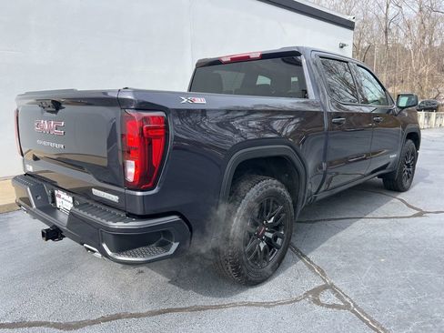 Used 2024 GMC Sierra 1500 Elevation w/ X31 Off-Road Package AWD/4WD image 10