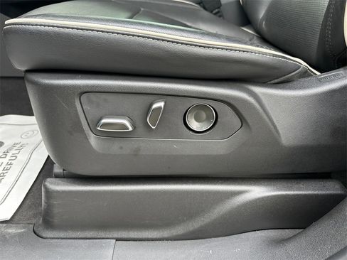 Used 2024 Cadillac Escalade ESV Sport w/ LPO, ONYX Package image 25