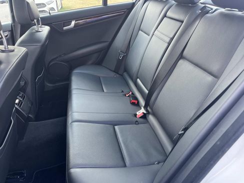 Used 2014 Mercedes-Benz C 250 Sedan image 16