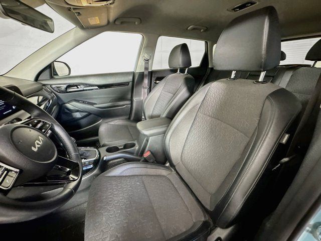 Certified 2025 Kia Seltos S AWD/4WD image 21