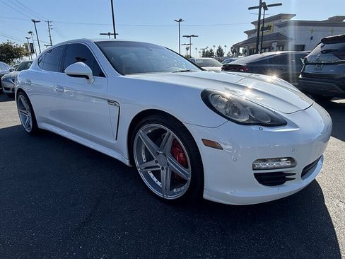 Used 2013 Porsche Panamera S RWD image 8
