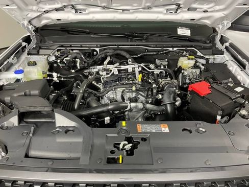 New 2025 Ford Ranger XLT w/ Equipment Group 301A High image 9