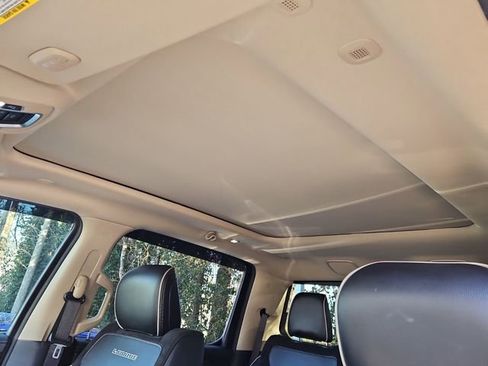 Certified 2021 RAM 1500 Laramie image 9