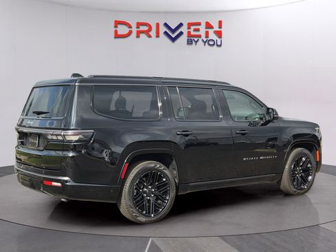 New 2026 Jeep Grand Wagoneer Limited AWD/4WD image 5