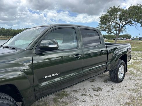 Used 2012 Toyota Tacoma PreRunner w/ TRD Sport Pkg RWD image 16