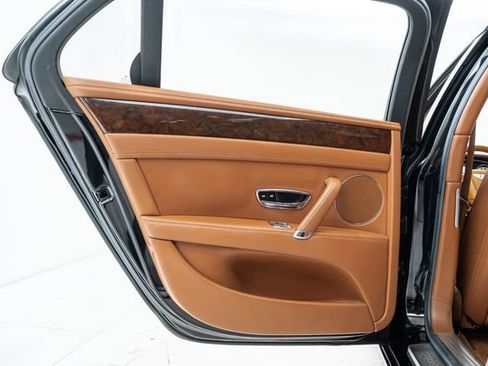 Used 2016 Bentley Flying Spur V8 AWD/4WD image 19