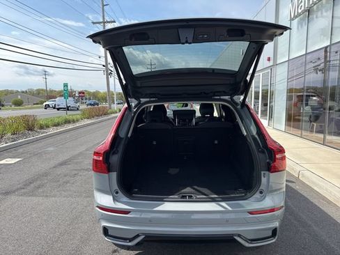 Certified 2025 Volvo XC60 B5 Plus AWD/4WD image 9