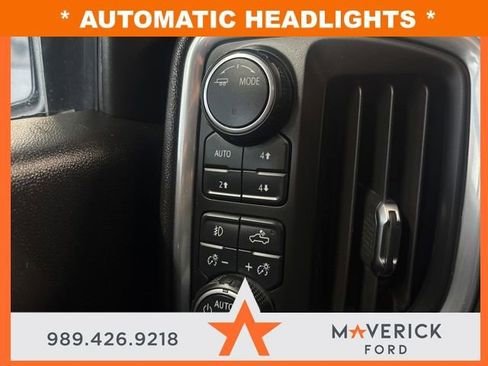 Used 2020 Chevrolet Silverado 1500 RST AWD/4WD image 21
