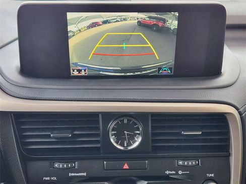 Used 2022 Lexus RX 350L Luxury image 17