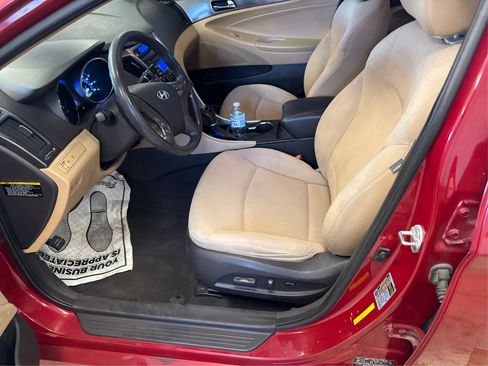 Used 2012 Hyundai Sonata Hybrid FWD image 10