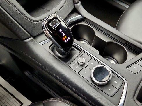 Used 2020 Cadillac XT5 Premium Luxury image 17