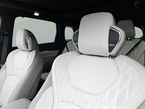 New 2026 INFINITI QX60 Autograph image 15