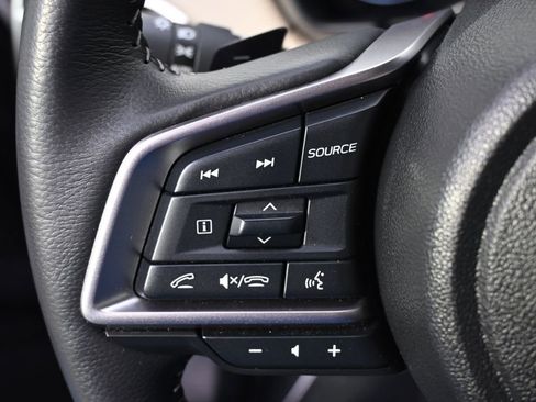 Certified 2025 Subaru Outback Limited image 33