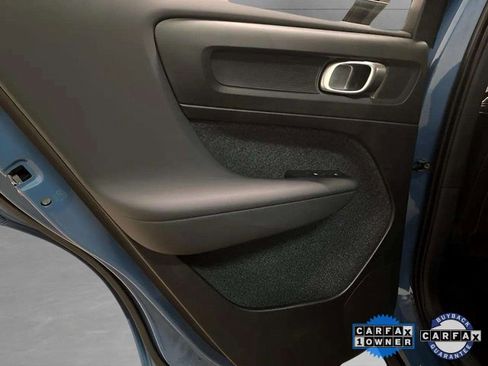 Used 2025 Volvo XC40 B5 Plus image 70