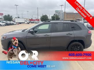 Used 2023 Jeep Cherokee Altitude Lux video 2