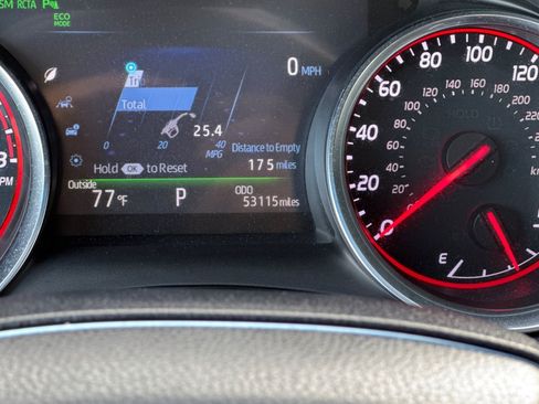 Used 2018 Toyota Camry XSE FWD image 23