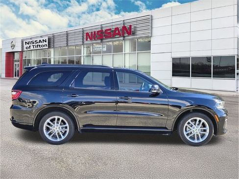 Used 2024 Dodge Durango GT RWD image 3