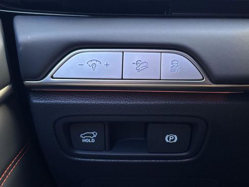Used 2025 Genesis GV80 3.5T e-SC AWD/4WD image 24