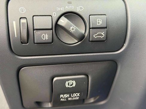 Used 2013 Volvo S60 T5 image 15