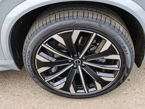 New 2026 Volvo XC90 B5 Plus w/ Protection Package image 14