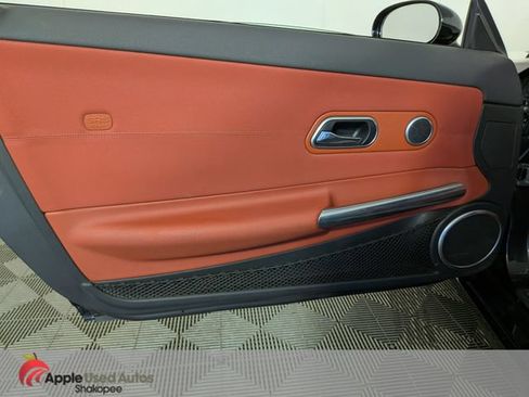 Used 2006 Chrysler Crossfire Limited RWD image 13
