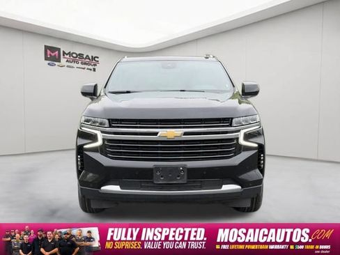 Used 2024 Chevrolet Suburban LT AWD/4WD image 2