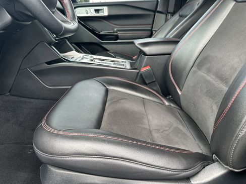 Used 2024 Ford Explorer ST-Line w/ Class IV Trailer Tow Package image 10