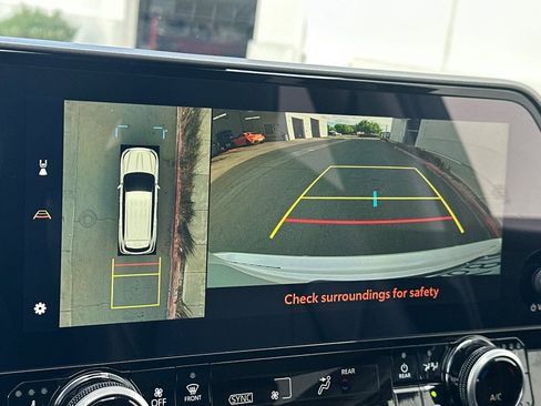 Certified 2026 Toyota Highlander Limited image 28