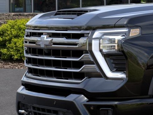 New 2026 Chevrolet Silverado 2500 High Country w/ Midnight Edition AWD/4WD image 13