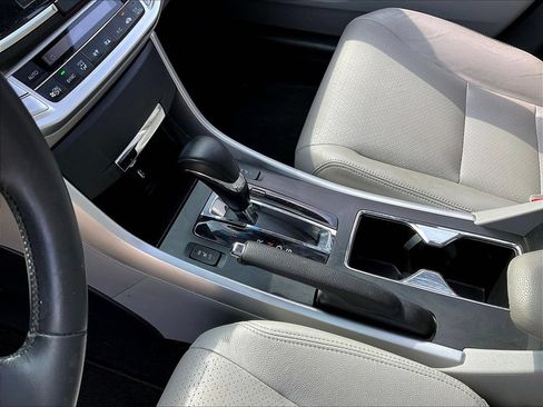 Used 2013 Honda Accord EX-L image 16