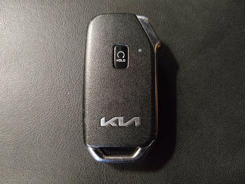 Used 2022 Kia Sorento S w/ Panoramic Sunroof Package FWD image 32
