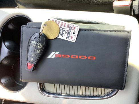 Used 2013 Dodge Grand Caravan SXT FWD image 41