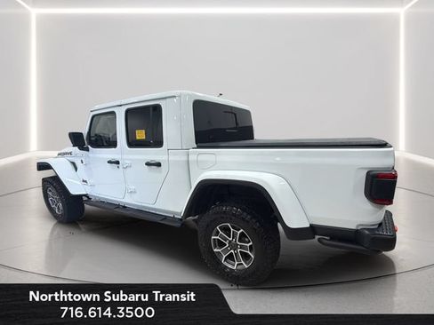 Used 2024 Jeep Gladiator Mojave AWD/4WD image 3