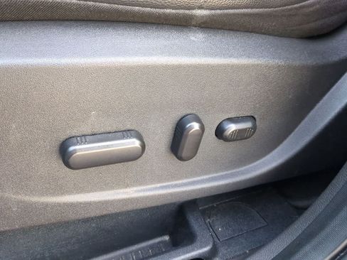 Used 2017 Ford Escape Titanium FWD image 16