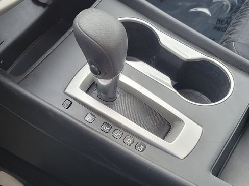 Used 2016 Nissan Altima 2.5 SV w/ Convenience Package image 28