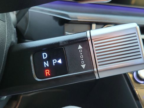 Certified 2025 Hyundai Santa Fe Limited image 14