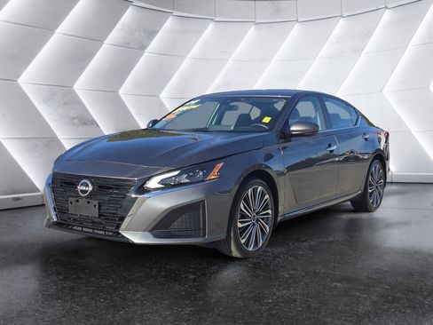 Used 2024 Nissan Altima 2.5 SL image 6